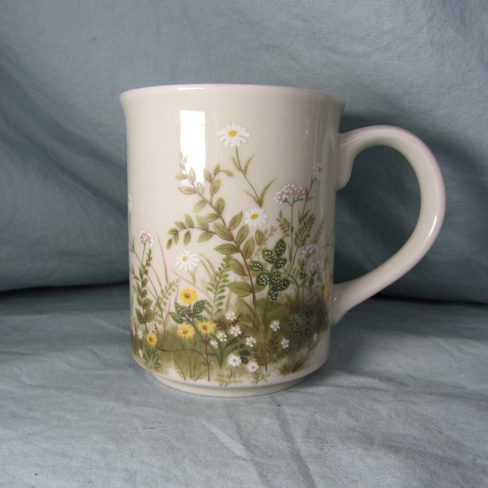 *BOGO mugs* 12 oz mug otagiri meadow daisies (w2662)